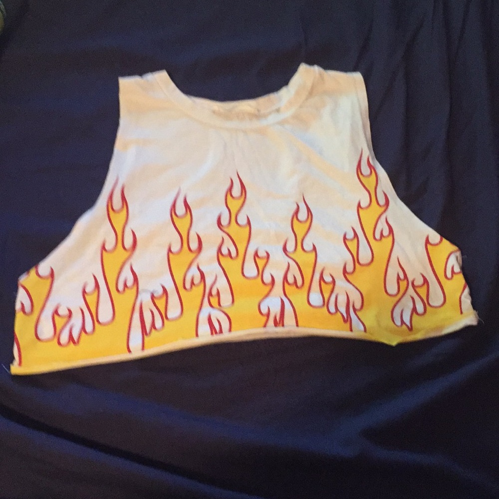 Flames crop muscle tee